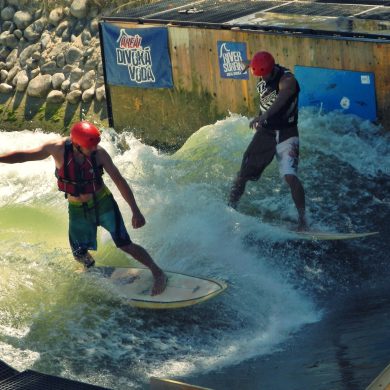River surfing Cunovo